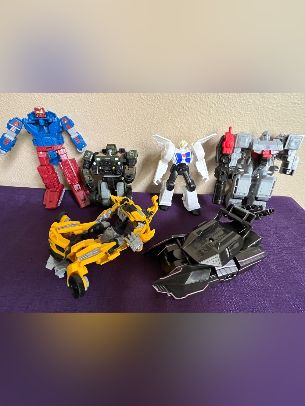 Transformers Action Figure Mixed Lot - War For Cybertron, Cyberverse, etc